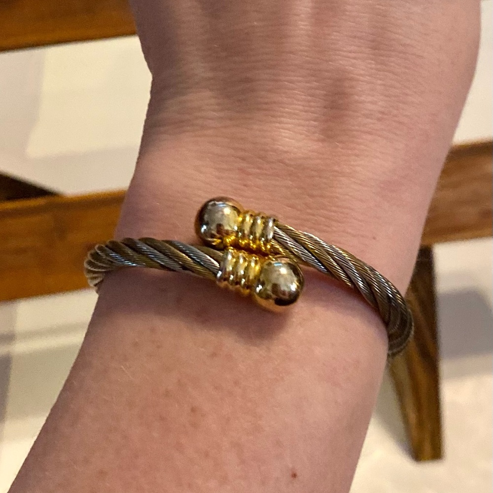 Vintage 1970’s Twisted Gold & Silver Tone Rope Bangle Bracelet 8 inches